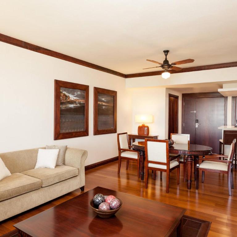 Sheraton Colonia Golf & Spa Resort - Larger Suite, 1 King, River view, Balcony - 6
