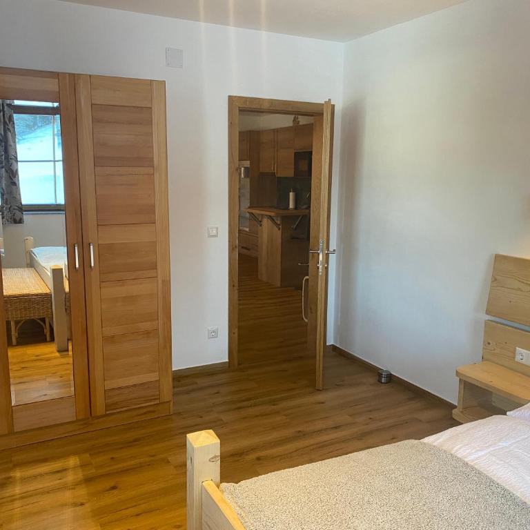 Ferienwohnung Steinacherhof - Apartment mit 3 Schlafzimmern und Balkon - 28