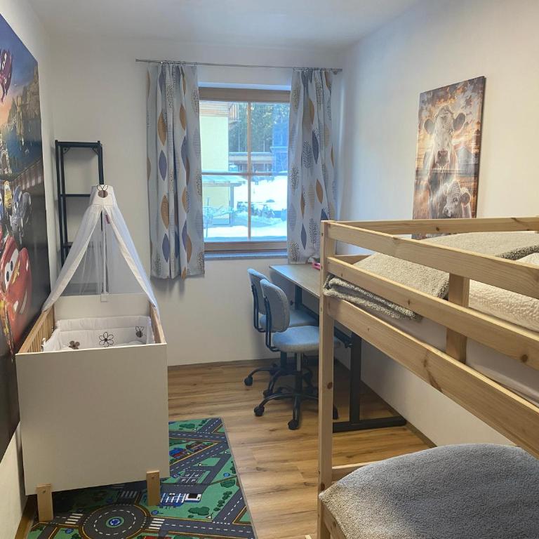 Ferienwohnung Steinacherhof - Apartment mit 3 Schlafzimmern und Balkon - 45