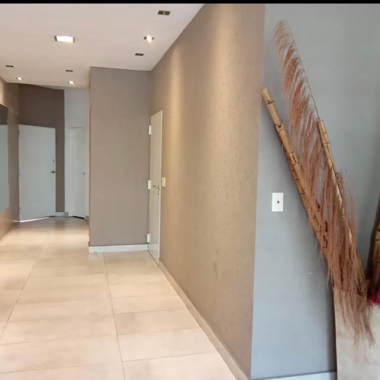 Cómodo y confortable 2 ambientes en Almagro a 100 mts del Hospital Italiamo Ubicado en calle tranquila - One-Bedroom Apartment with Balcony and City View - 23