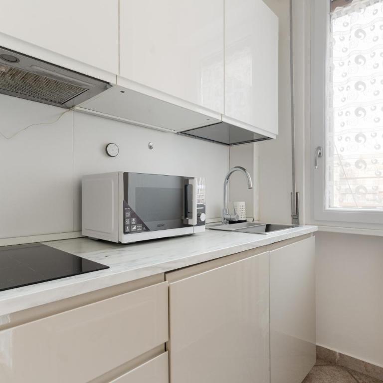 GuestHost - Comfy Studio near Pasteur M1 - Monolocale - 2