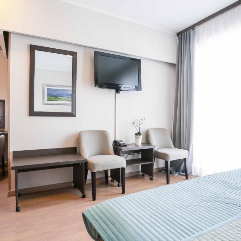 Hotel Divan - Dvokrevetna Soba sa Bračnim Krevetom/Zasebnim Krevetima - 14