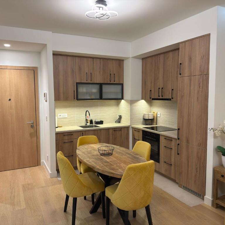 BW Loft Apartments FREE GARAGE Fast Wi-Fi - Two-Bedroom Superior Apartment - 6