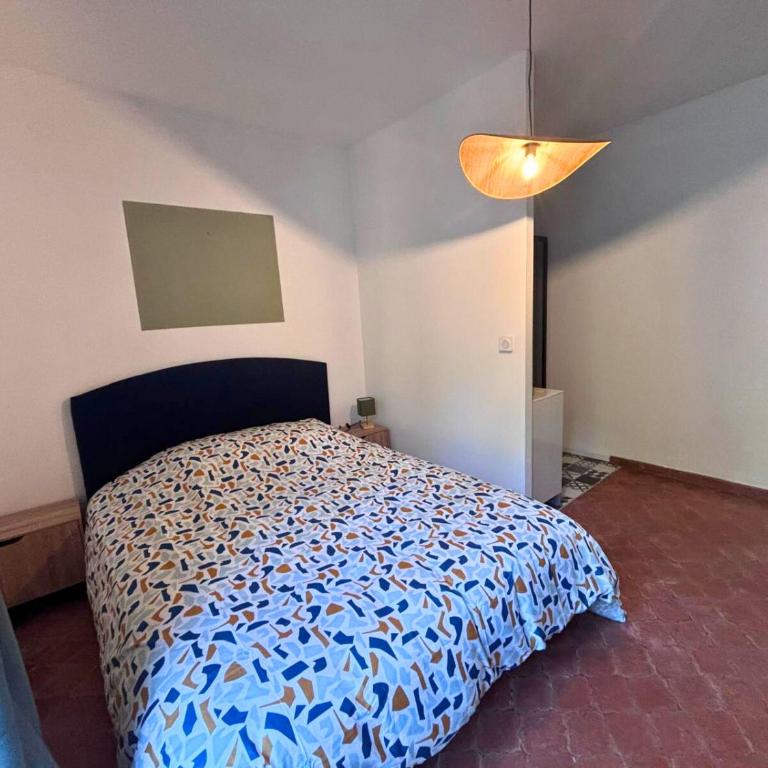 Villa avec piscine et vue mer à 700 m de la plage - Villa - 23