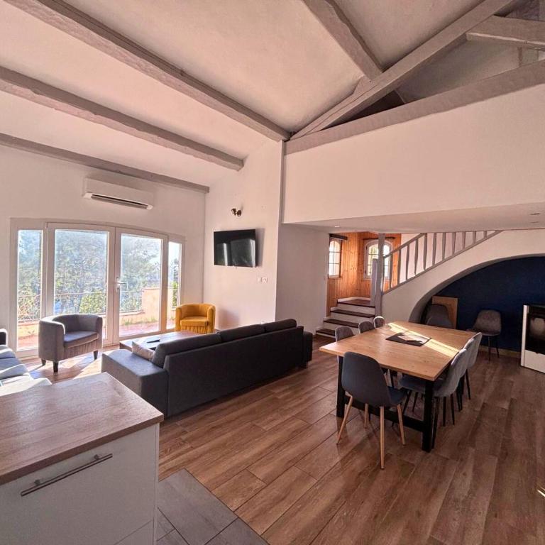 Villa avec piscine et vue mer à 700 m de la plage - Villa - 29