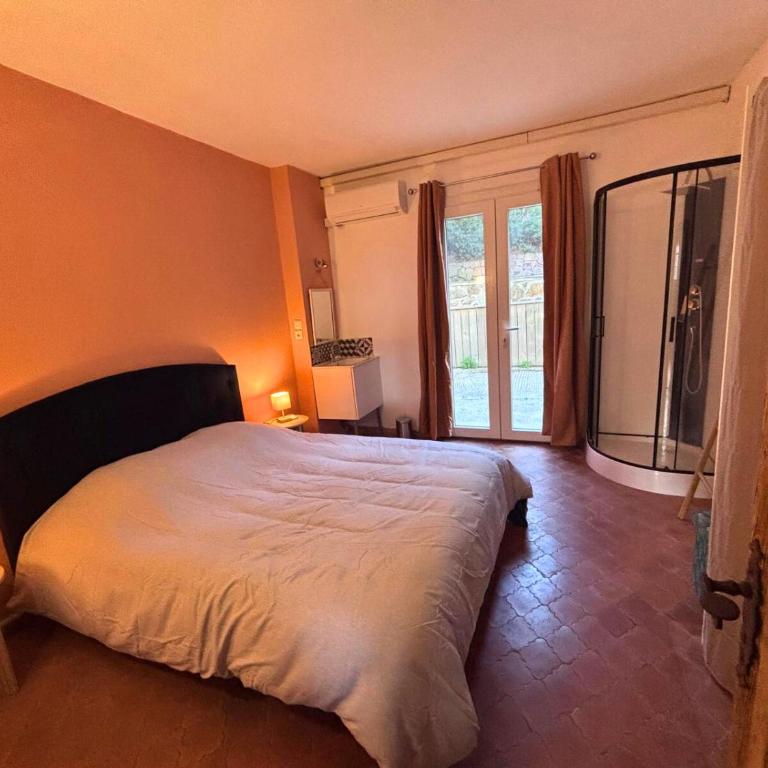 Villa avec piscine et vue mer à 700 m de la plage - Villa - 31