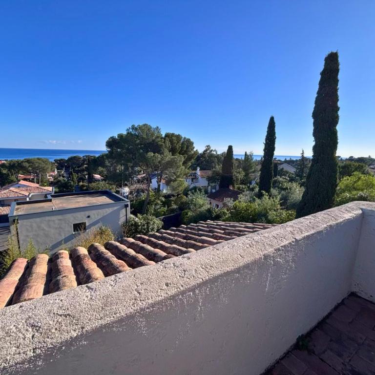 Villa avec piscine et vue mer à 700 m de la plage - Villa - 30