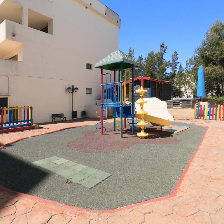 UHC Festival Village - Apartamento de 2 dormitorios - 4