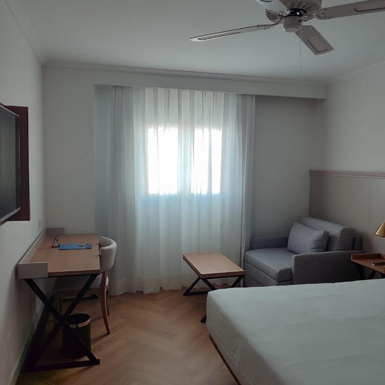 Senator Cádiz - Habitación Triple Confort - 7