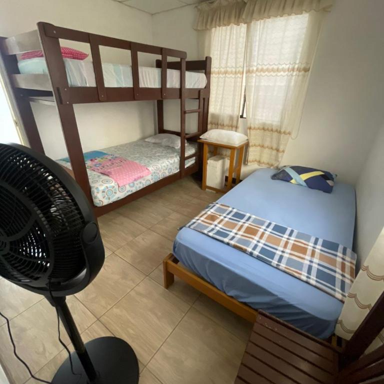 HOSPEDAJE VISTA Del SOL PARACAS - Triple Room with Private Bathroom - 6