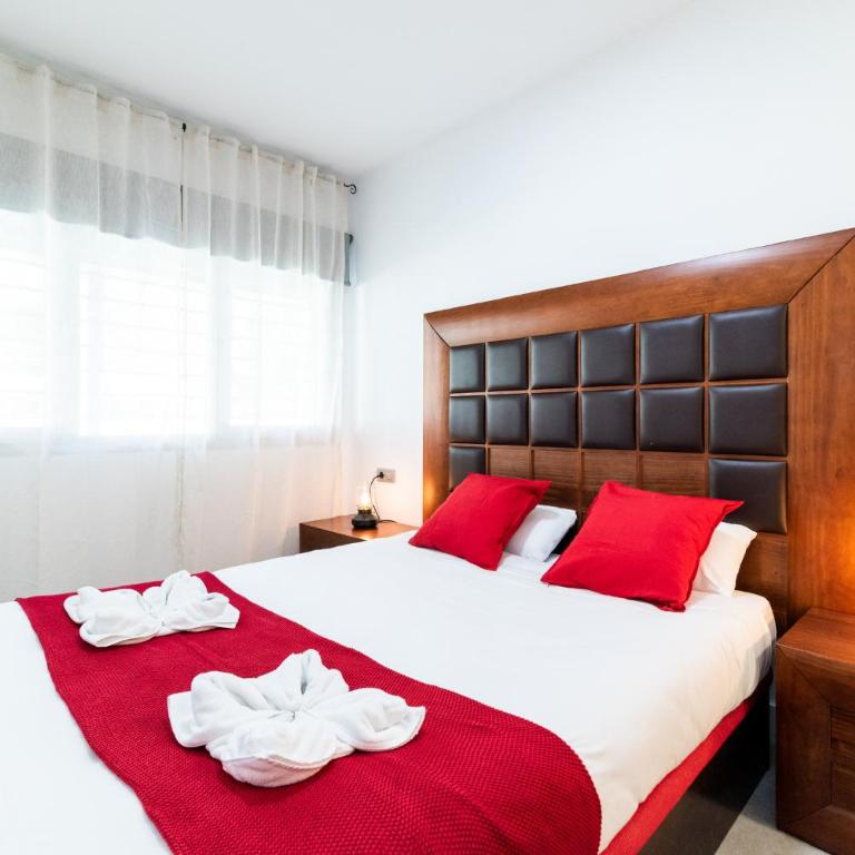 tuGuest Avd Investigacion City Center Apartment - Two-Bedroom Apartment - 1