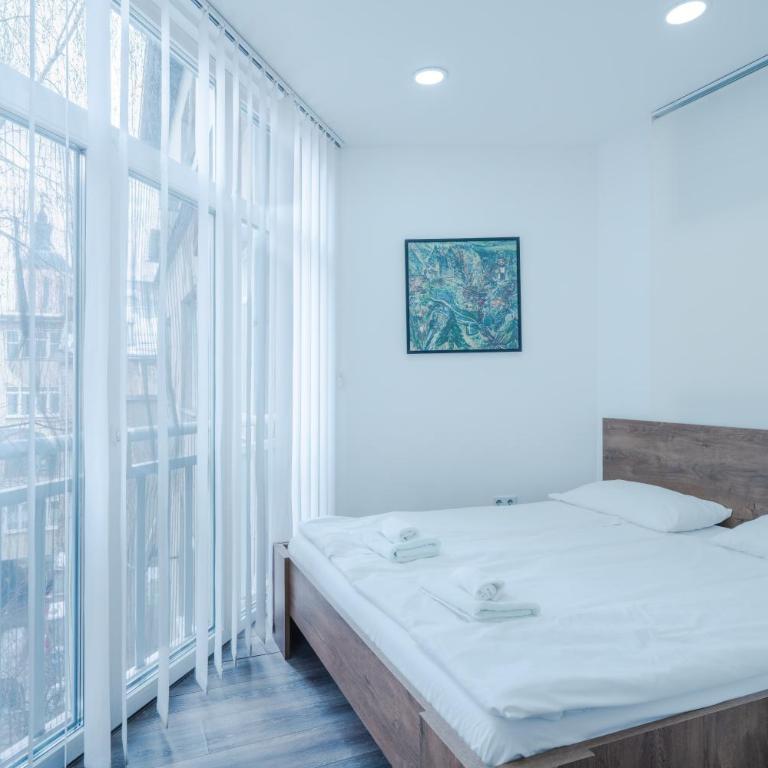Modern Apartments near Cathedral - Heart of the City Center - One-Bedroom Apartment - 12