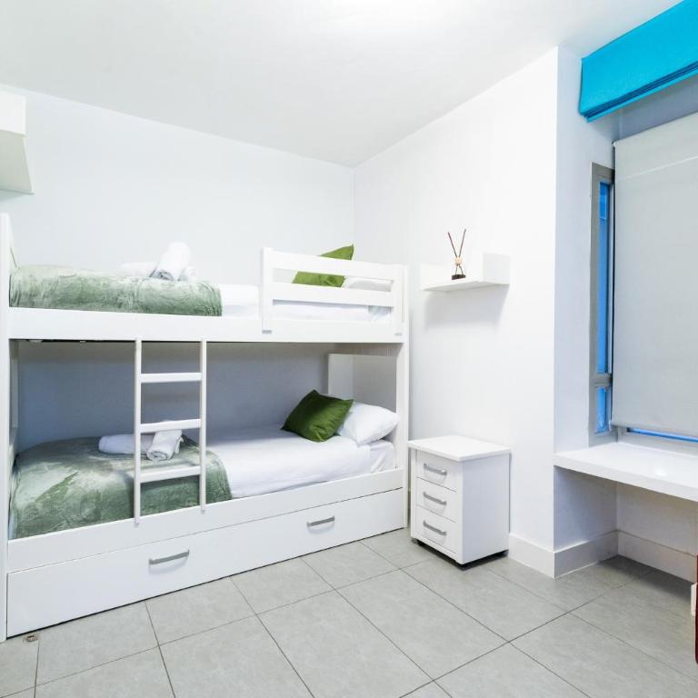 tuGuest Avd Investigacion City Center Apartment - Two-Bedroom Apartment - 17