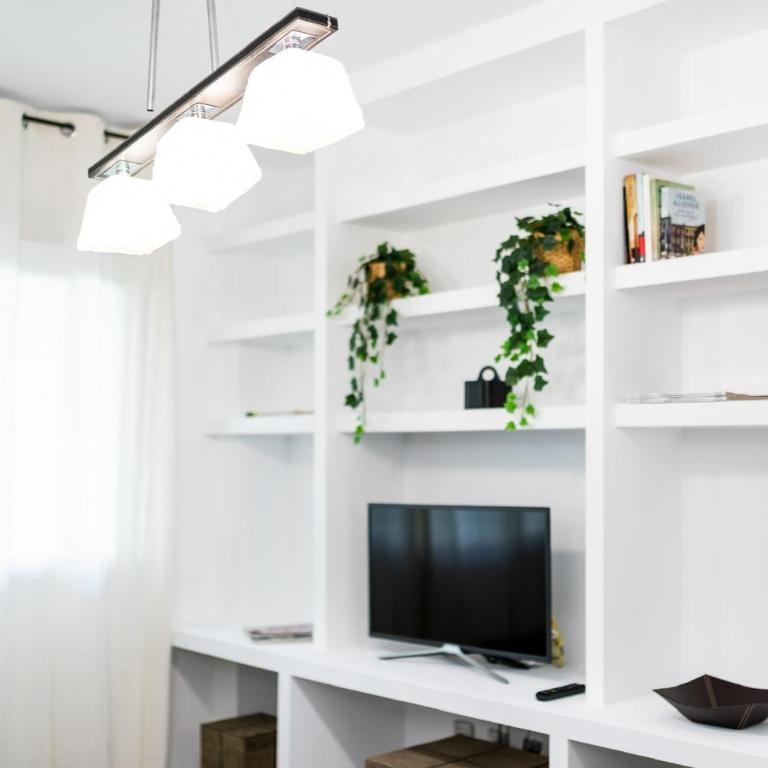 tuGuest Avd Investigacion City Center Apartment - Two-Bedroom Apartment - 33