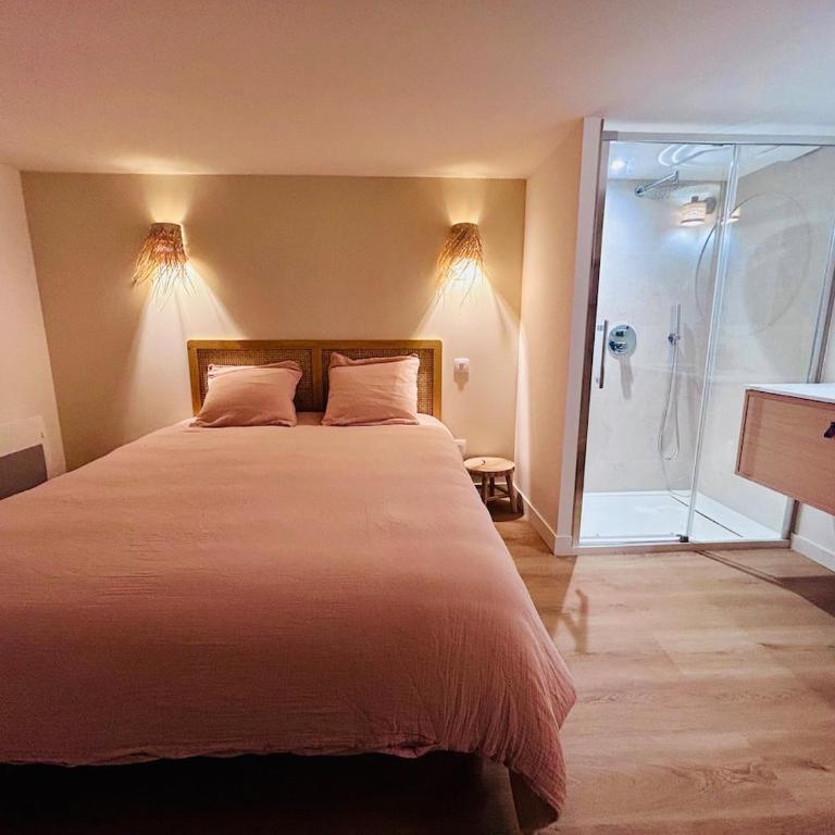 Villa Pacis rénovée - Face mer La Baule -15 pers - 5 suites avec SDB -Terrasse & BBQ sous les pins - Villa con Vista Mare - 53