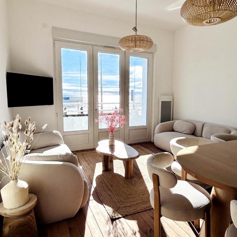 Villa Pacis rénovée - Face mer La Baule -15 pers - 5 suites avec SDB -Terrasse & BBQ sous les pins - Villa con Vista Mare - 38