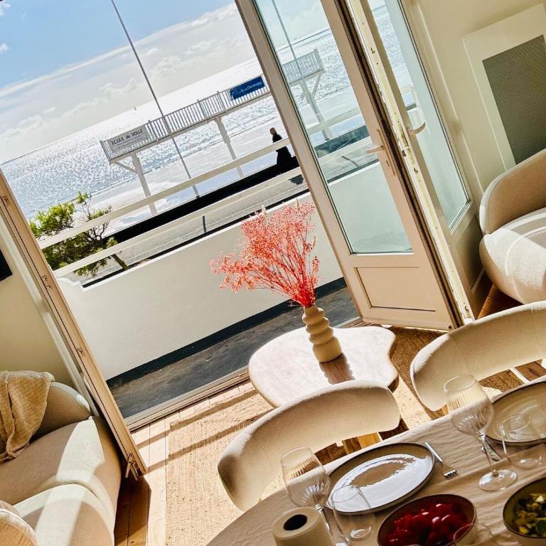 Villa Pacis rénovée - Face mer La Baule -15 pers - 5 suites avec SDB -Terrasse & BBQ sous les pins - Villa con Vista Mare - 49