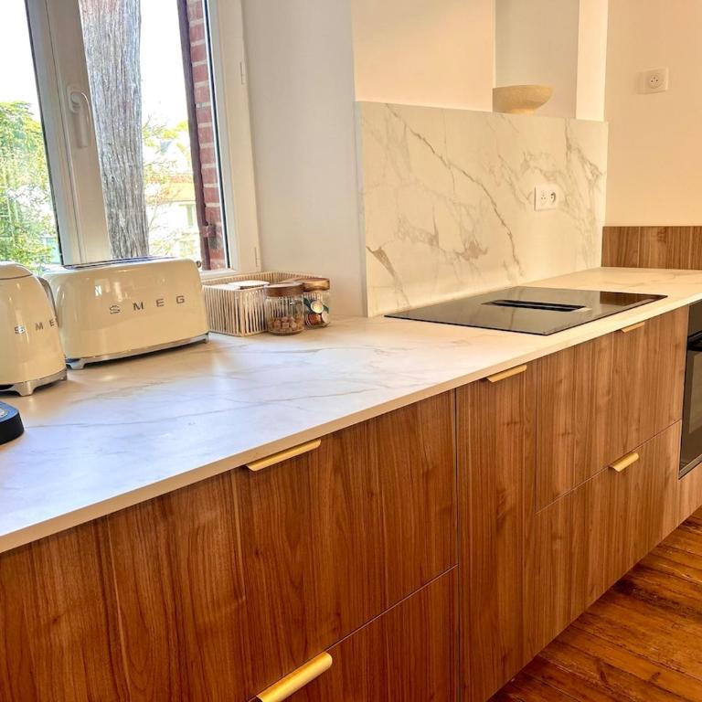 Villa Pacis rénovée - Face mer La Baule -15 pers - 5 suites avec SDB -Terrasse & BBQ sous les pins - Villa con Vista Mare - 63