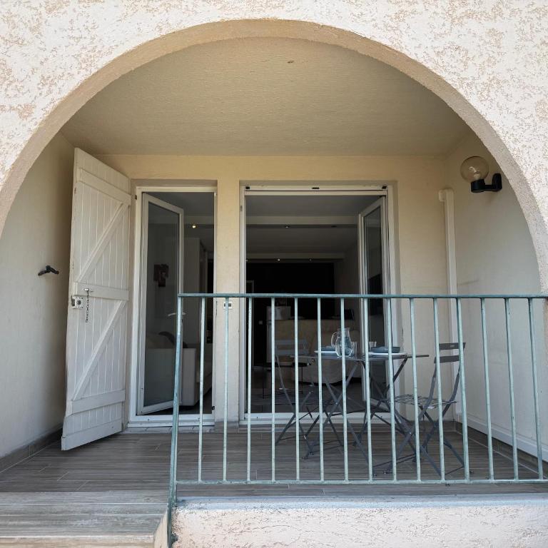 Studio Régina - Plage & port de Calvi à pied - One-Bedroom Apartment - 12