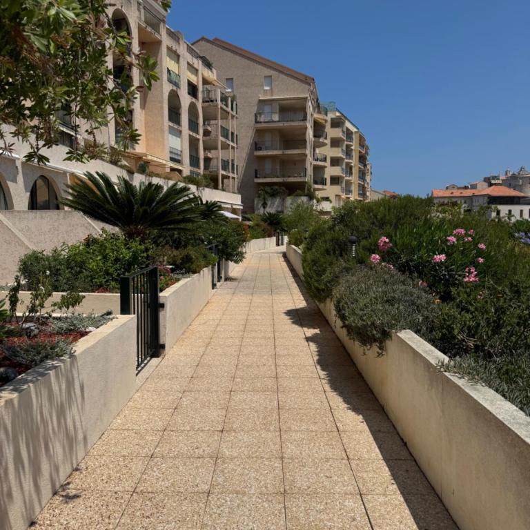 Studio Régina - Plage & port de Calvi à pied - One-Bedroom Apartment - 22