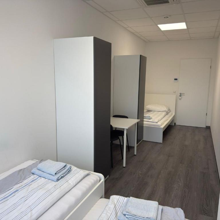 DRIVER ROOMS - Dreibettzimmer - 4