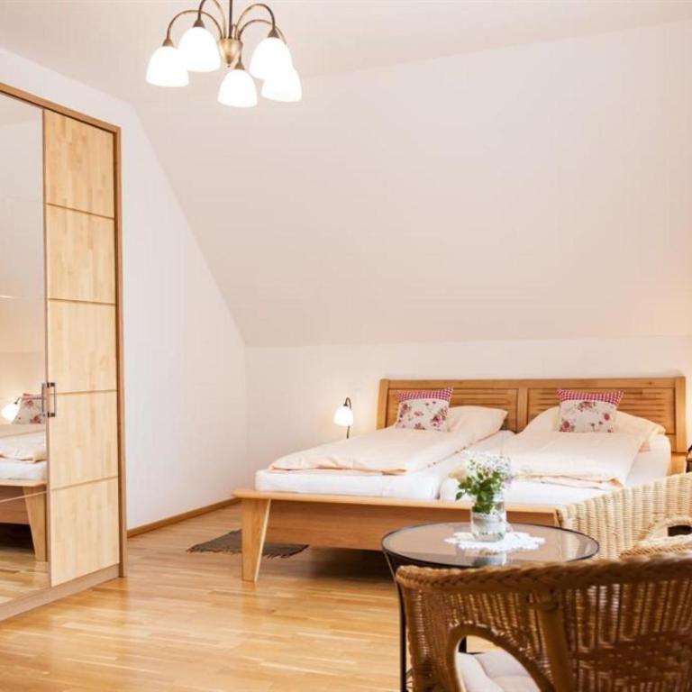 Gästezimmer & Weingut Gamser - Chambre Double avec Balcon - 3