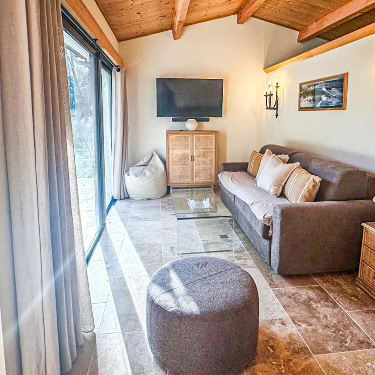 Superbe villa de 5 suites, climatisation, piscine, tennis, hauteurs de St Paul - Villa - 42