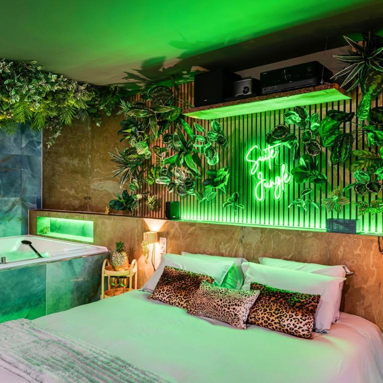 Suite Jungle - Love room spa, sauna & cinéma privé - Appartement 1 Chambre - 1