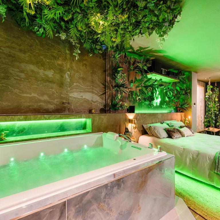 Suite Jungle - Love room spa, sauna & cinéma privé - Appartement 1 Chambre - 13