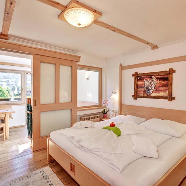 Familien- und Vitalhotel Mühlpointhof - Suite mit Balkon - 1