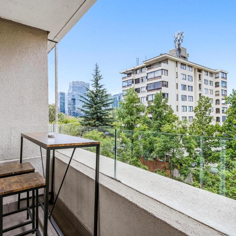 A pasos del Parque Arauco con AC - Apartment - 15