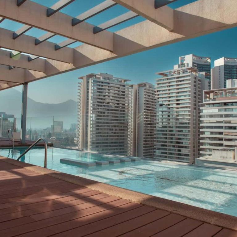 A pasos del Parque Arauco con AC - Apartment - 16