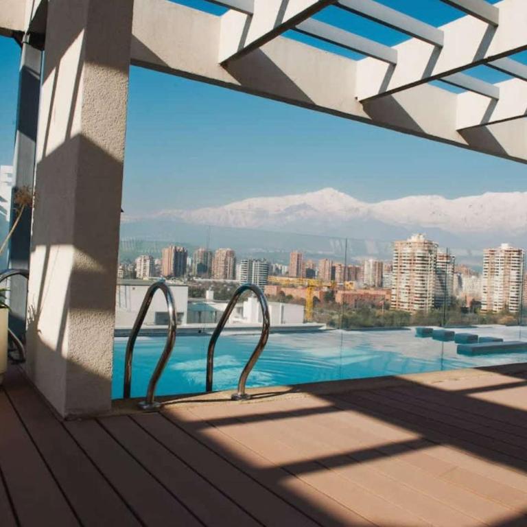 A pasos del Parque Arauco con AC - Apartment - 17