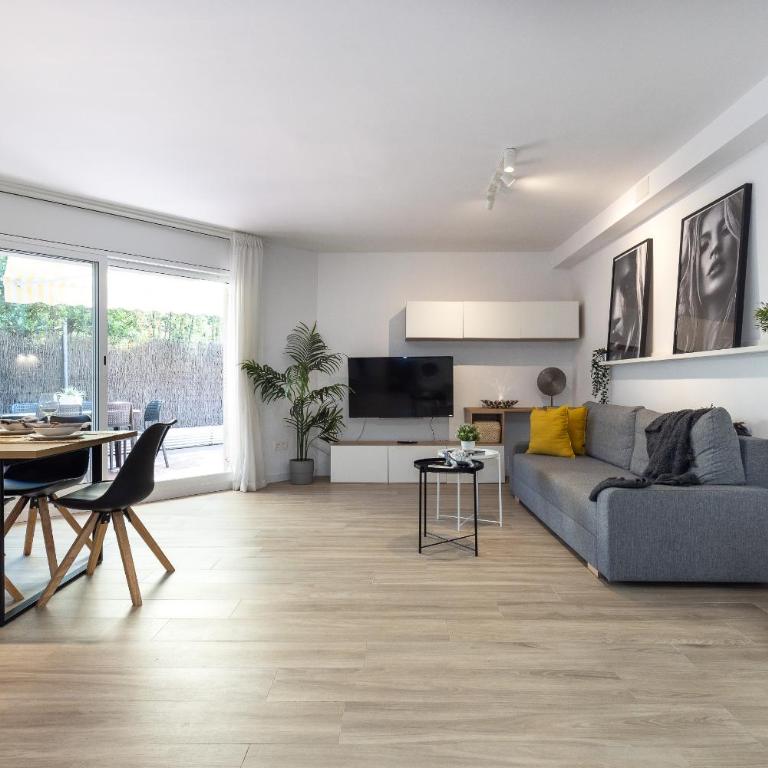 UHC Eurogolden Family Complex - Three-Bedroom Apartment - 8