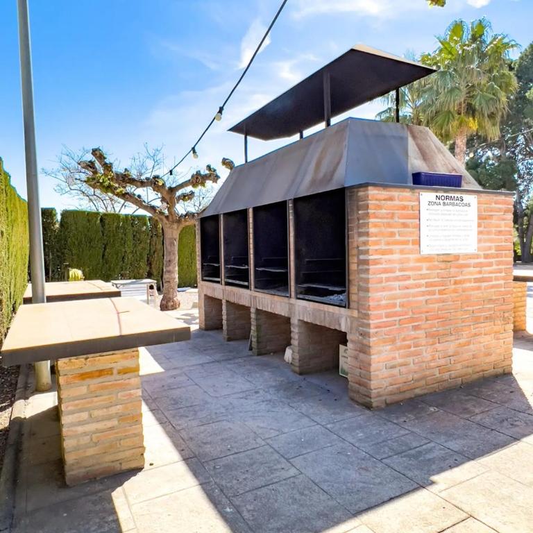 UHC Eurogolden Family Complex - Three-Bedroom Apartment - 33