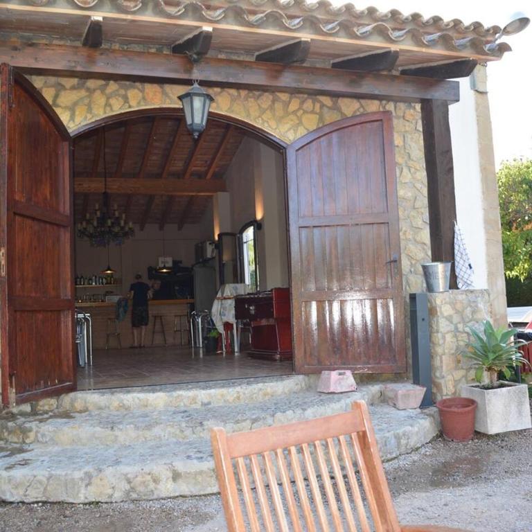 UHC Eurogolden Family Complex - Three-Bedroom Apartment - 32