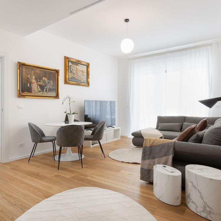 Luxury Apartment Center Trieste - Glenda - Appartamento con 2 Camere da Letto - 1