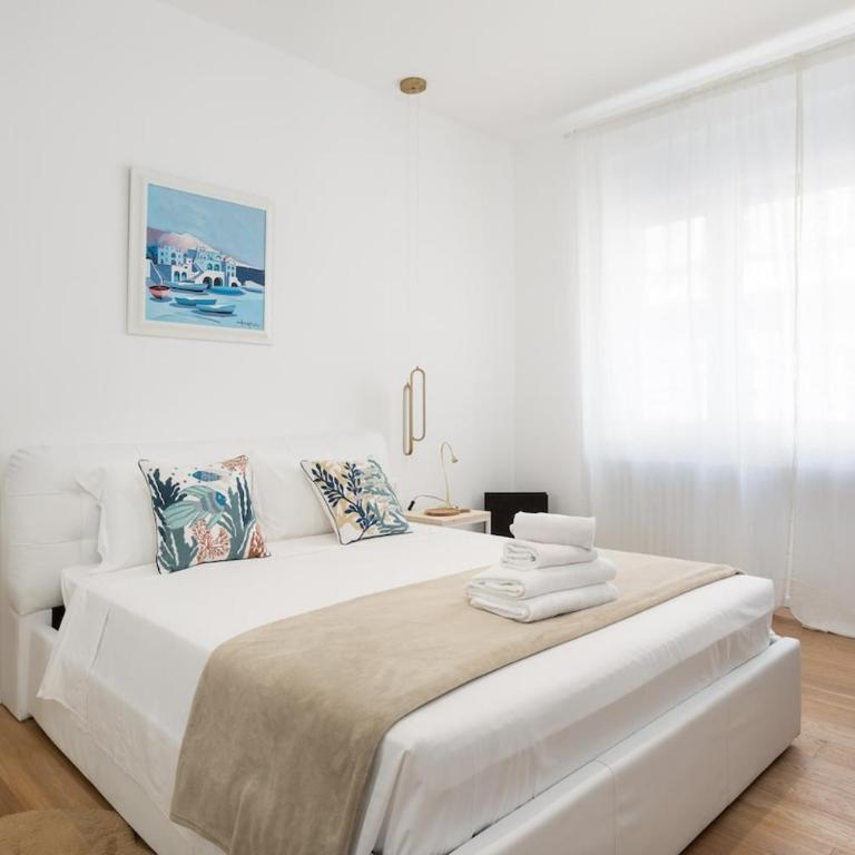 Luxury Apartment Center Trieste - Glenda - Appartamento con 2 Camere da Letto - 9