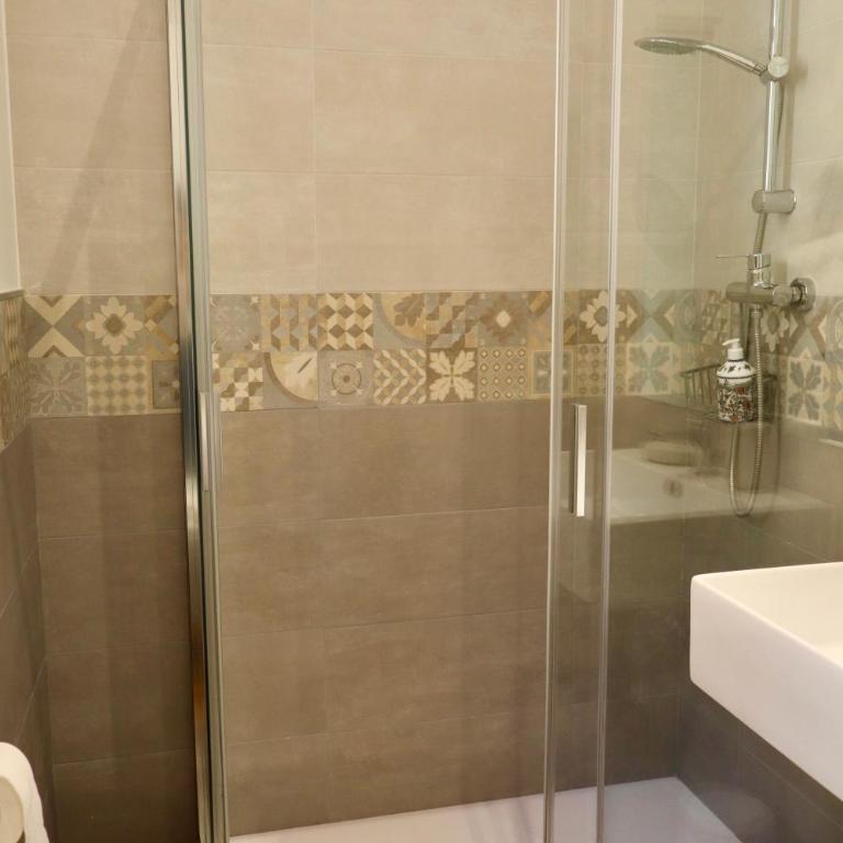 Santa Cristina Suite balcone con vista - One-Bedroom Loft Apartment with Balcony - 33