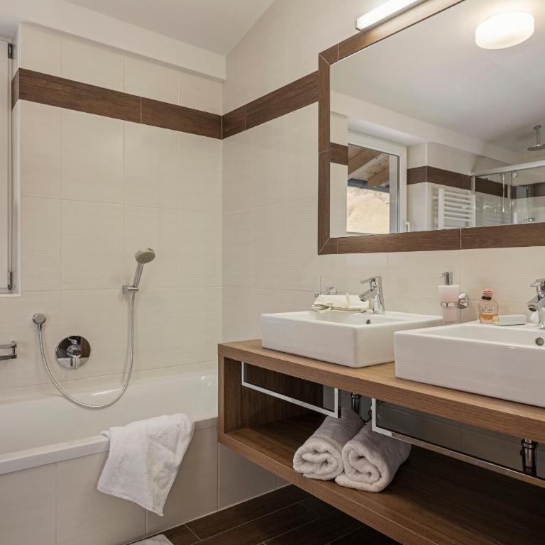 Appartements Alpenkristall - Superior Two-Bedroom Apartment - 3