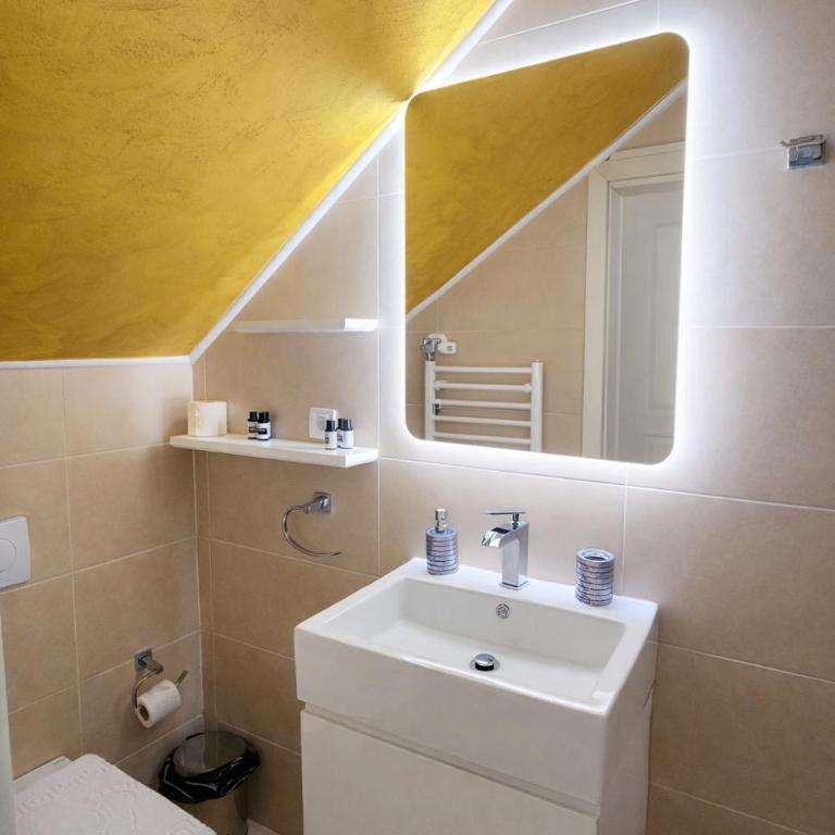Apartments Bonaca - Studio with Sea View - 8