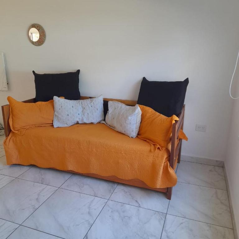 Casita Rosa - One-Bedroom House - 10