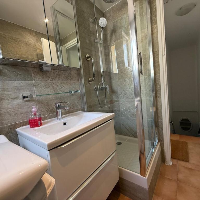 Charmant studio vue mer proche de la plage - Appartement 1 Chambre - 3