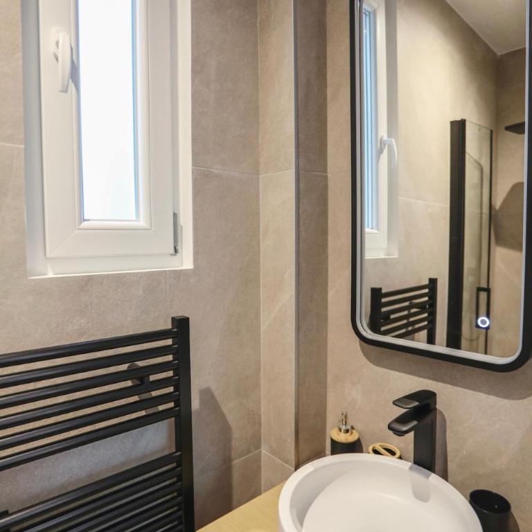 Beautiful 1bedroom apartment - Parc de la Tête d'Or - One-Bedroom Apartment - 4