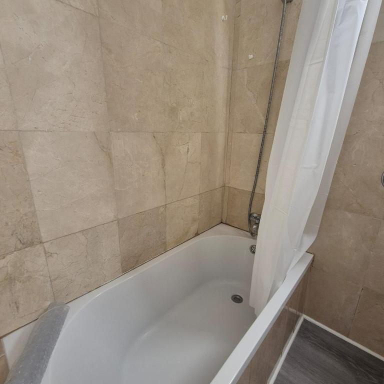 Windsor Pool Studio - Estudio con vistas a la piscina - 17