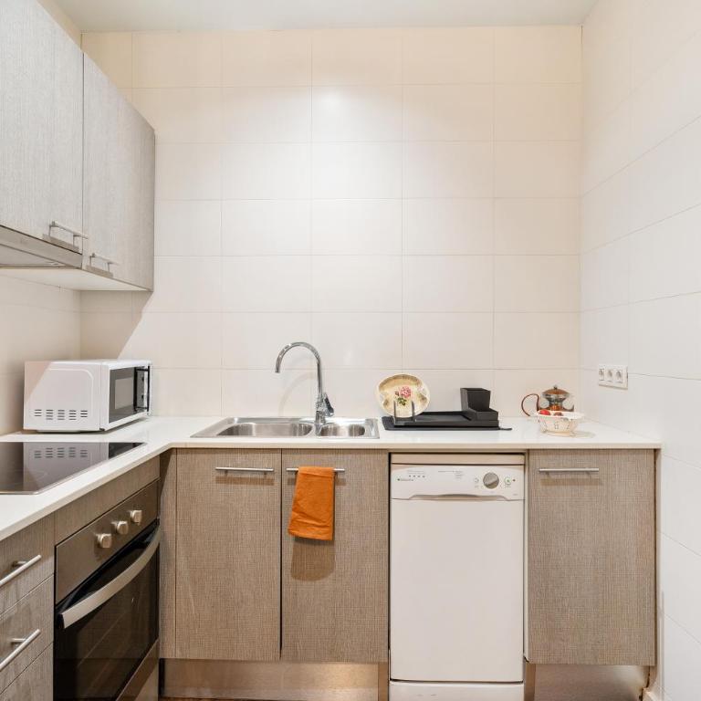 Muntaner - Apartamento de 2 dormitorios - 11