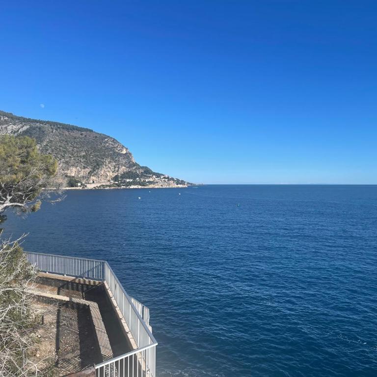 Ezevacances Studio Capuccino vue mer 5 mn plage 7 mn gare Wifi - Studio with Sea View - 27