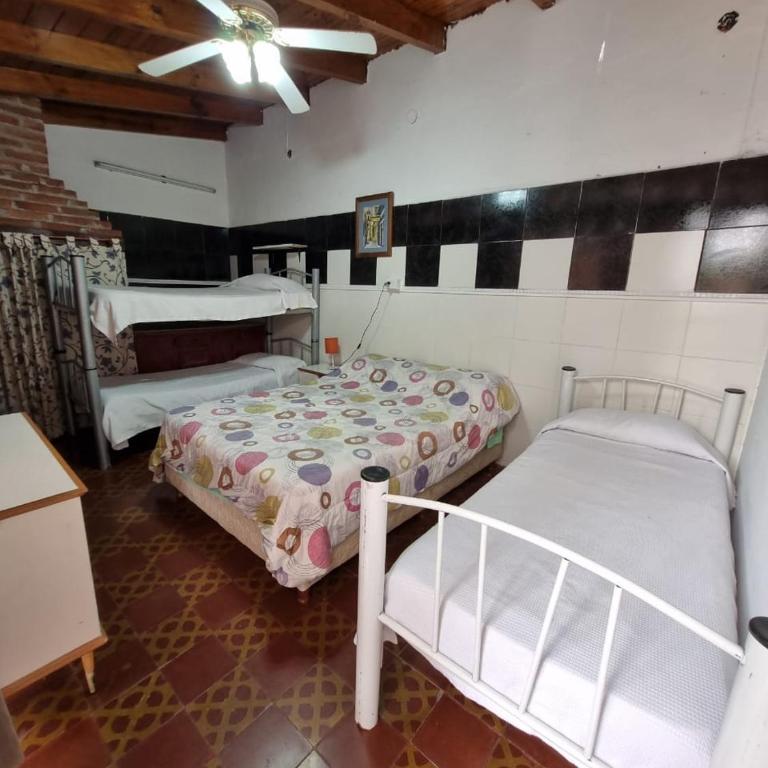 Urban Salta - Hostel - Habitación Familiar Estándar - 3