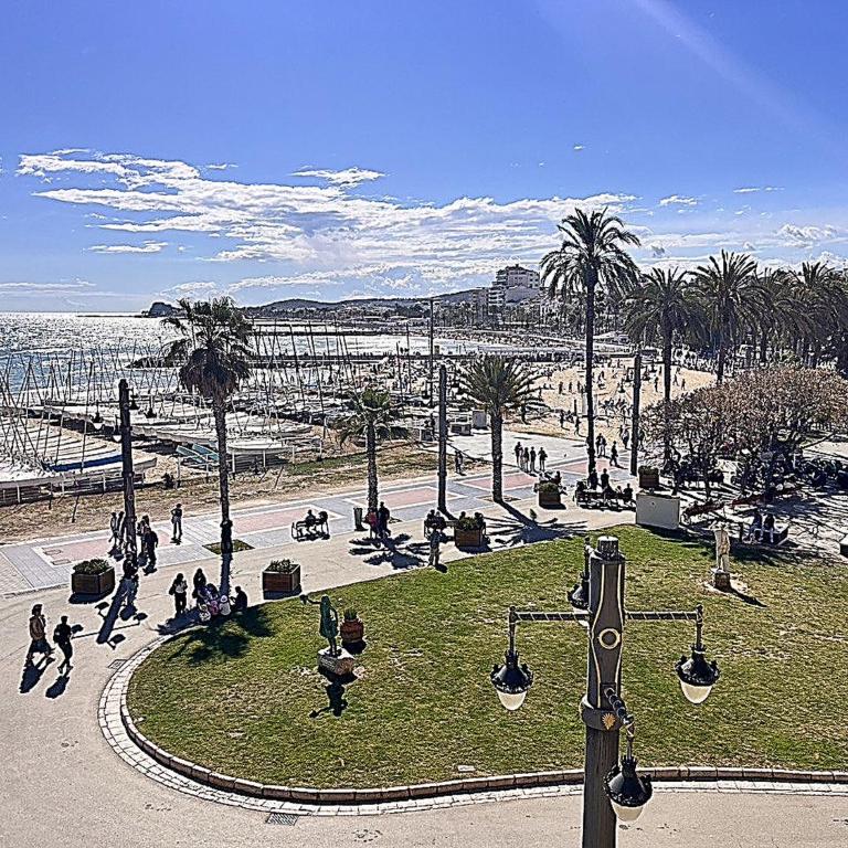 Modern Duplex in Sitges with Private Parking, Sea Views & Terrace - Apartamento de 3 dormitorios - 27