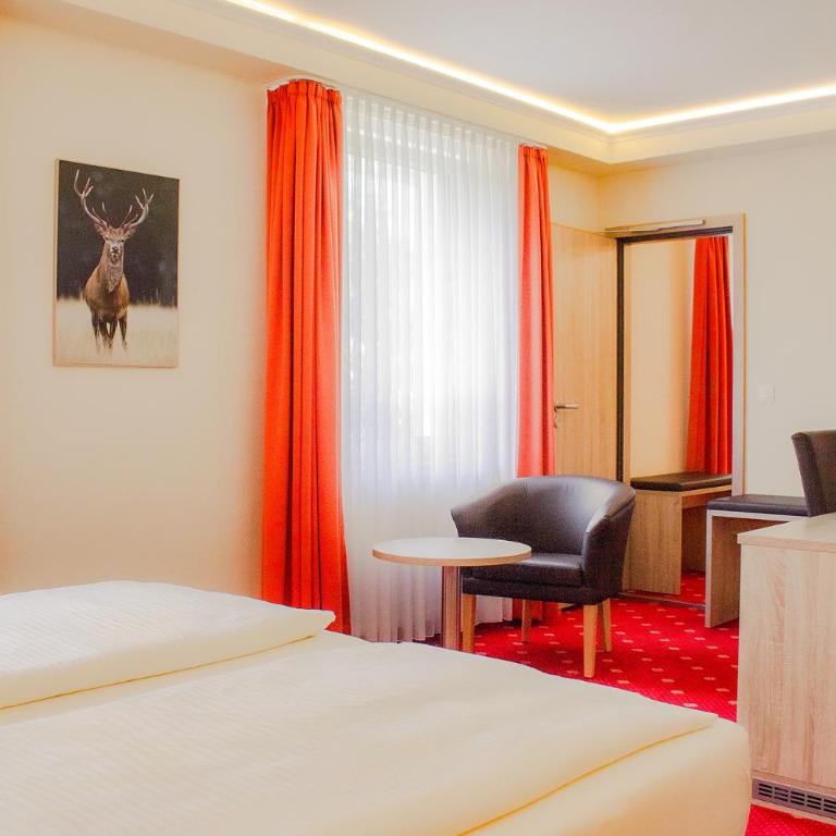Hotel Kriemhild am Hirschgarten - Suite mit Balkon - 5